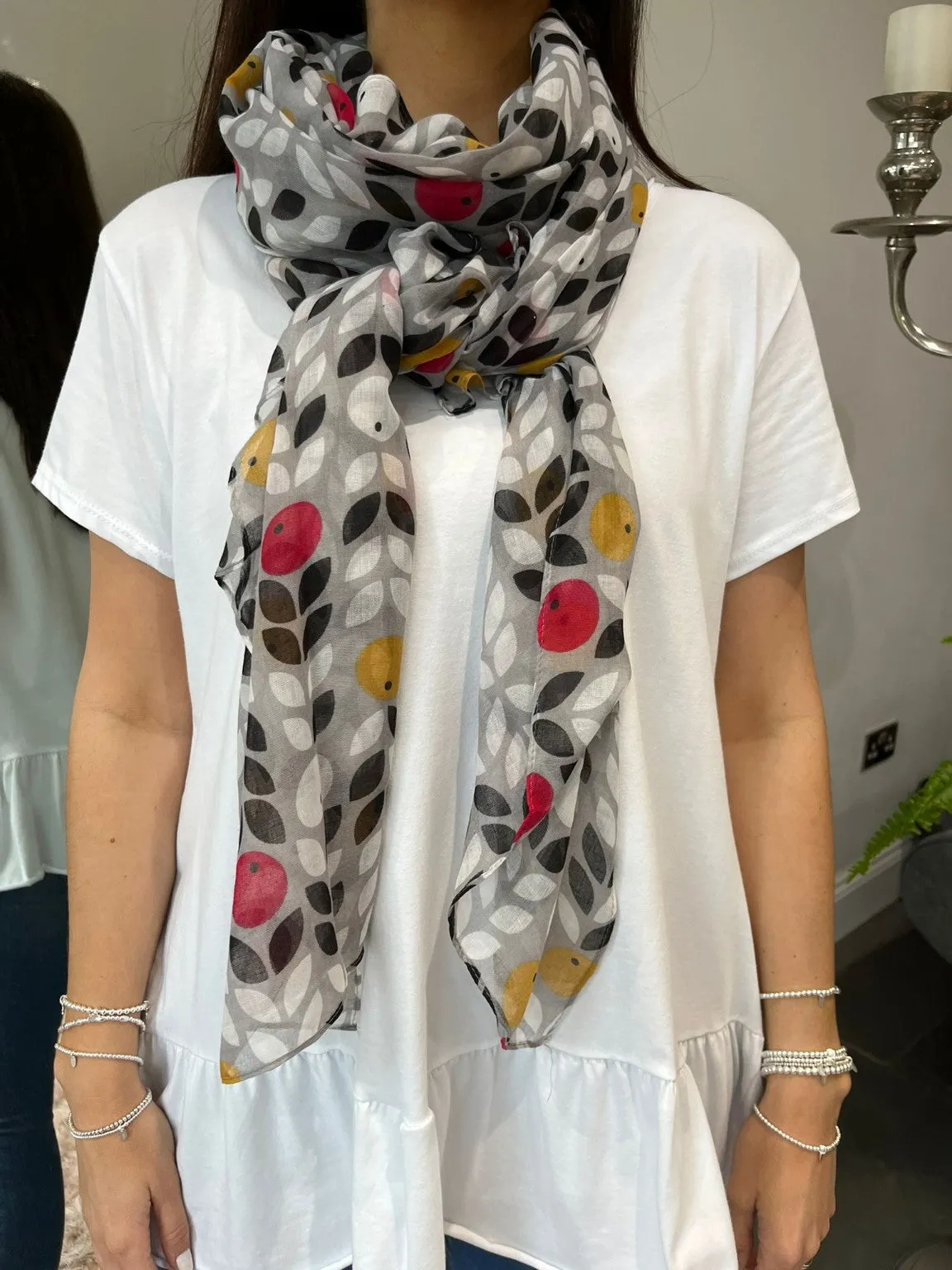 Berries Scarf