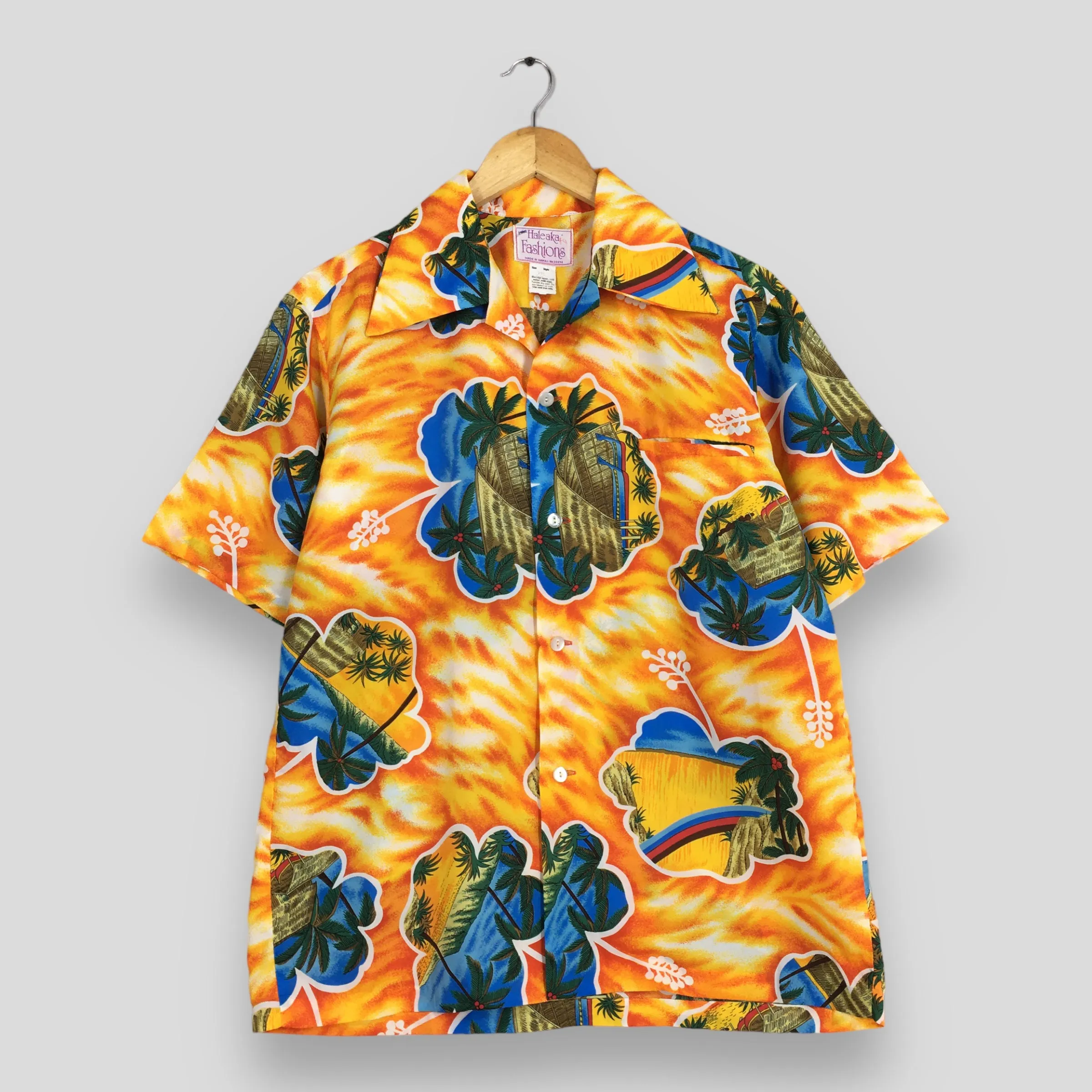 Vintage 80s Hawaiian Beach Aloha Shirts Medium